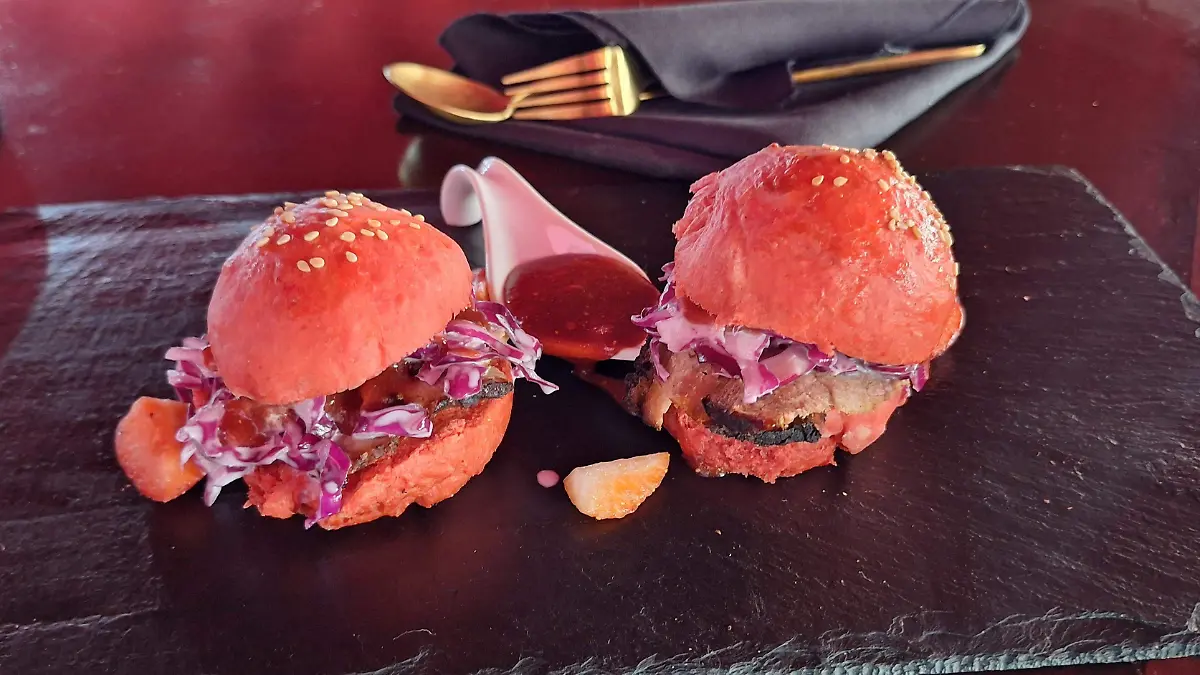 Cocineros irapuatenses transforman la fresa en 146 propuestas gastronómicas durante tres días de festival