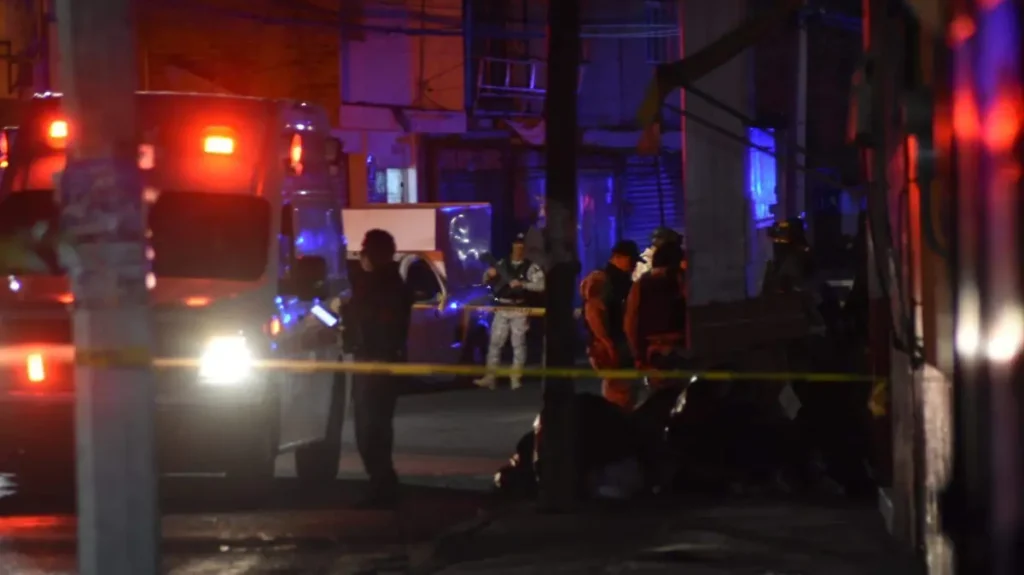 Asesinan a un hombre que recolectaba botellas en el tianguis de La Lagunilla